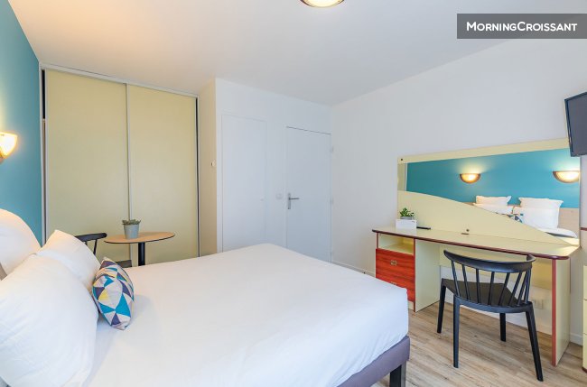 Beau studio avec services hôteliers