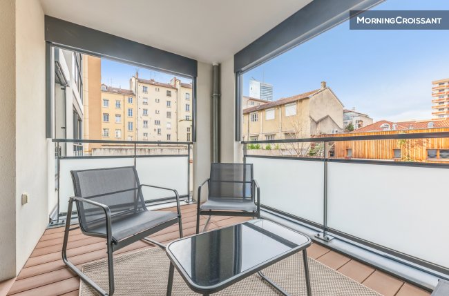 Grand T2 avec terrasse à Lyon