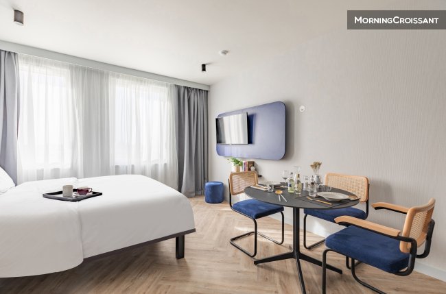 Beau studio avec services hôteliers