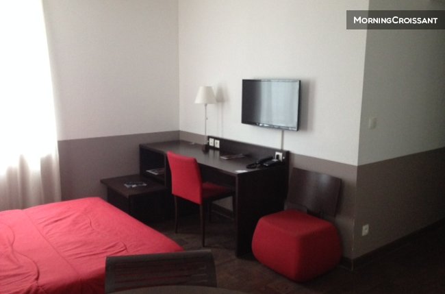 Beau studio avec services hôteliers