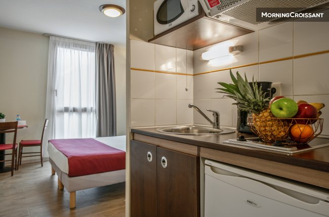 Beau studio avec services hôteliers