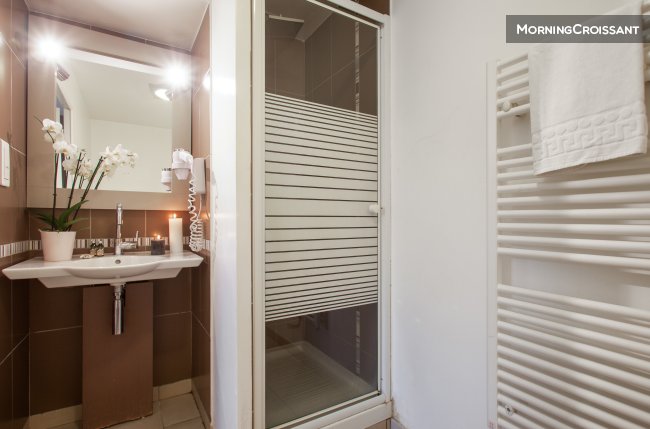 Beau studio avec service hôtelier