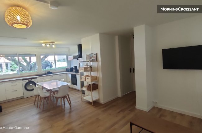 Colocation T4 tram Ancely