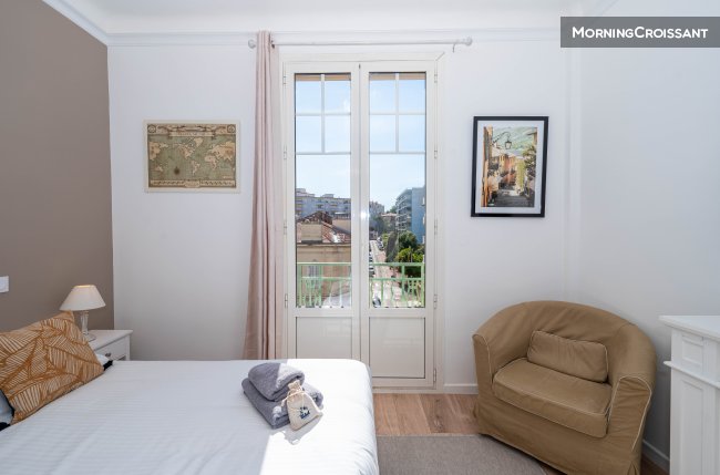 Cannes 3 chambres 3 bains Croisette