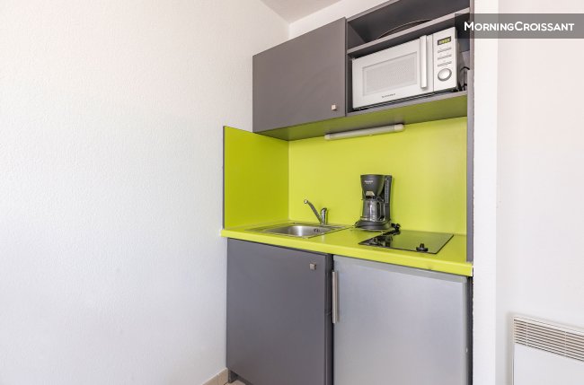 Beau studio avec services hôteliers