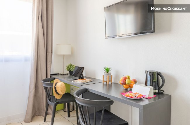 Beau studio avec services hôteliers
