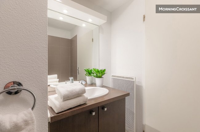 Beau T3 avec services hôteliers