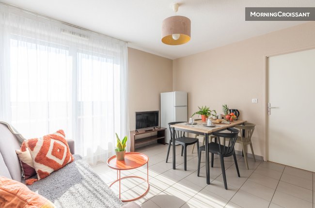 Beau T3 avec services hôteliers
