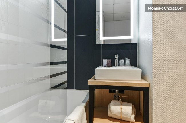 Beau studio avec services hôteliers