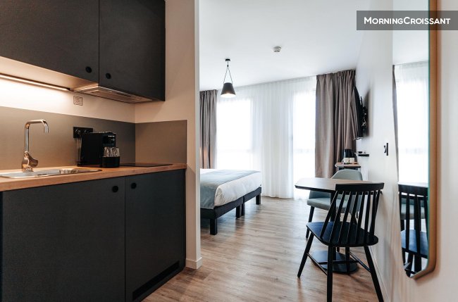 Beau studio avec services hôteliers