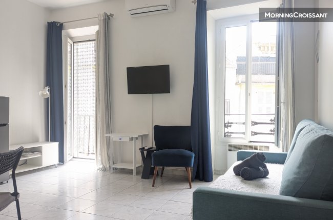 Joli Studio spacieux Place Masséna