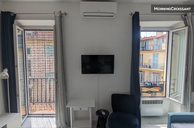 Joli Studio spacieux Place Masséna