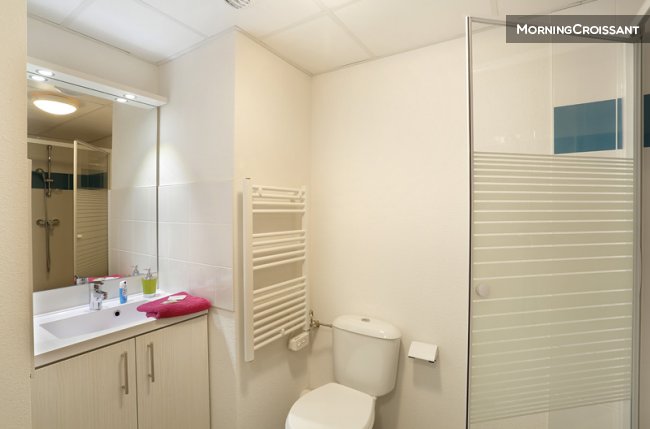 Studio entièrement meublé
