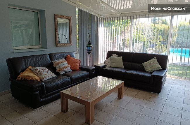 Villa moderne avec piscine