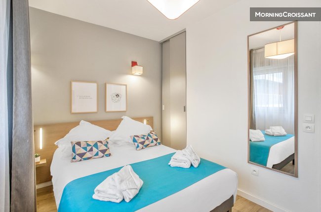 Beau studio avec services hôteliers