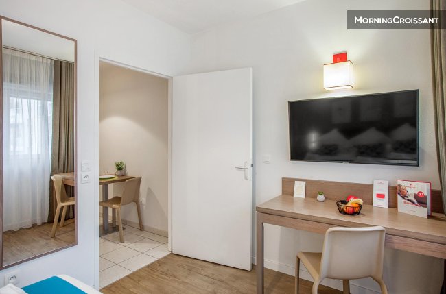 Beau studio avec services hôteliers