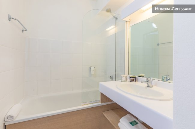Beau studio avec services hôteliers