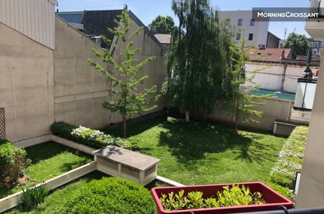 Appart  avec Parking proche RER&MET