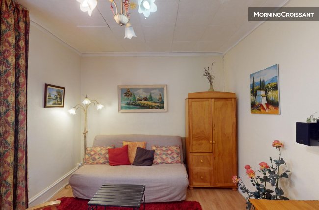 Appartement F3 , dans maison
