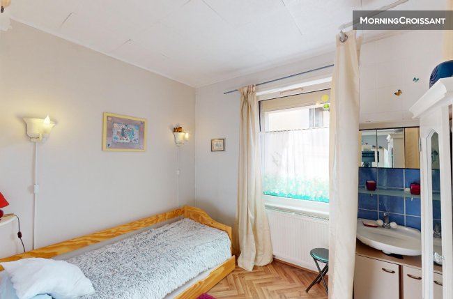 Appartement F3 , dans maison