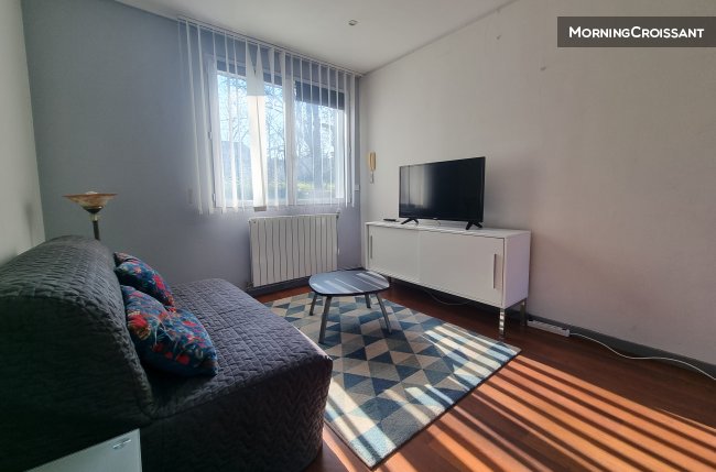 Maisonnette avec jardin et parking