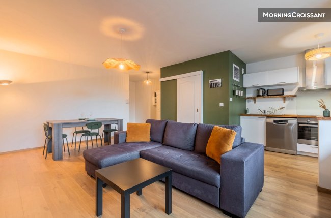 Une chambre + parking