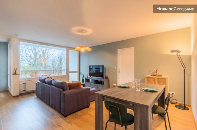 Une chambre + parking