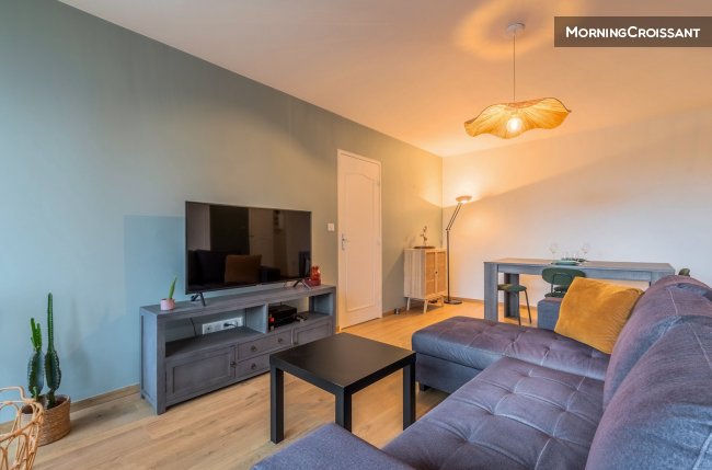 Une chambre + parking