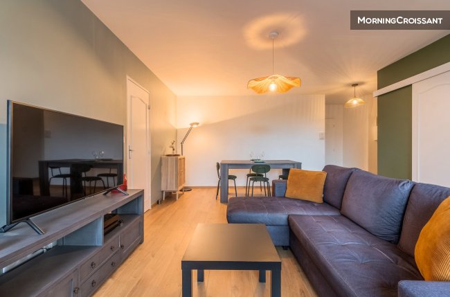 Une chambre + parking