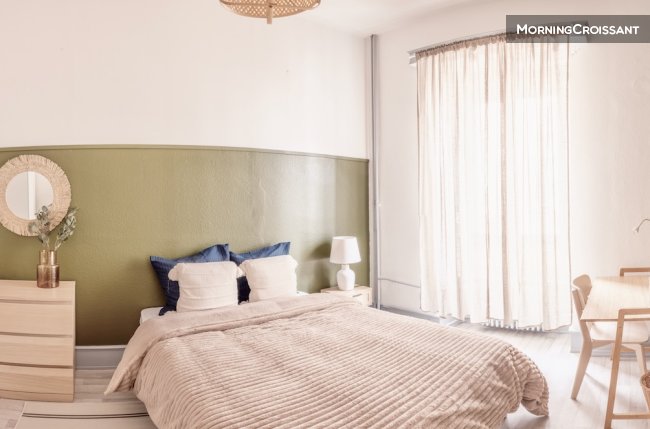 Belle chambre de 13 m² - ST86