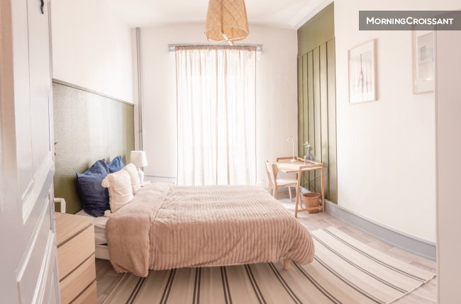 Belle chambre de 13 m² - ST86