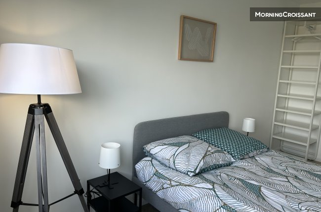 82 m2 /Moderne/Parking/Métro 14/RER