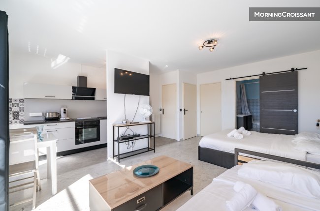 Studio moderne à Vallauris