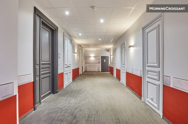 Lumineux studio meublé en résidence