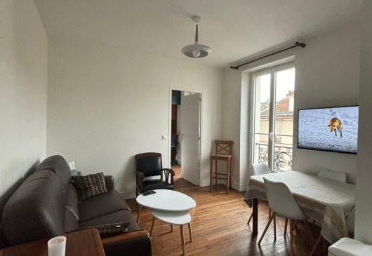 2 pièces Paris 12 courte durée
