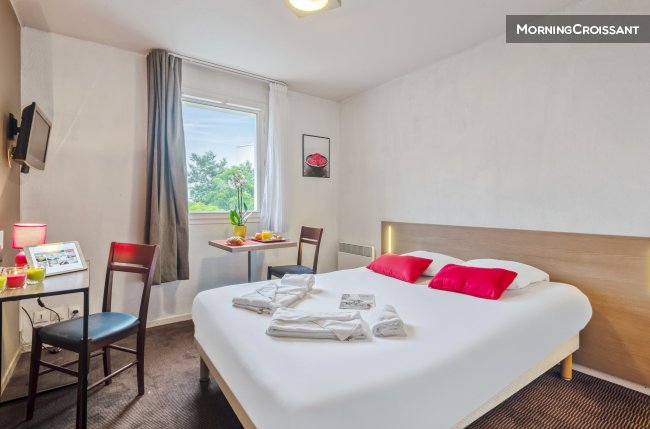 Beau studio avec services hôteliers