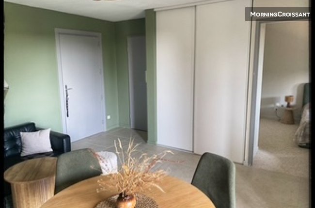 T2 meublé avec balcon et piscine