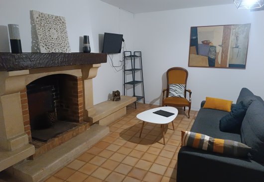 Pierre & Lumière-Le Foyer de Romane