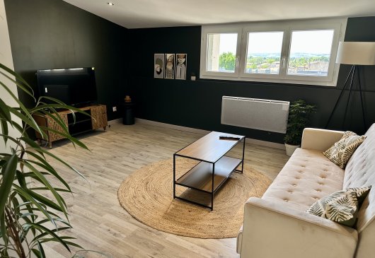 Appartement Lumineux - Sous toit