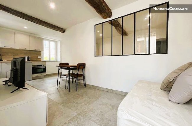 Valbonne Village T2 meublé Balcon