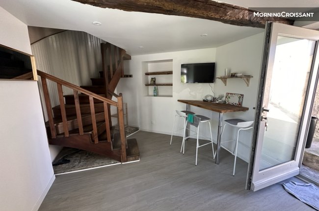 Maisonnette avec cour