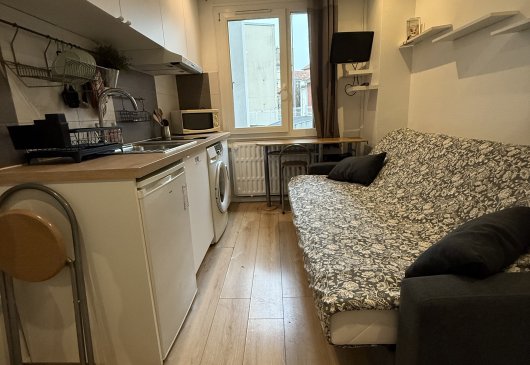 Charmant studio réfait à neuf