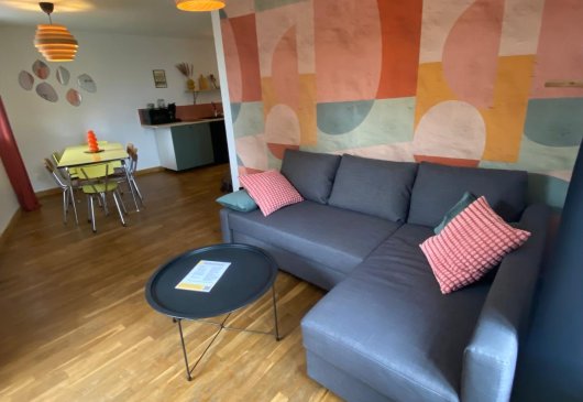 Vinyle Club • Appartement rétro 70’