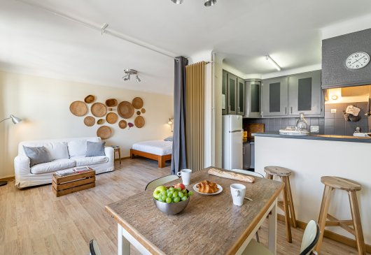 Grand, calme, balcon, plage à 50m