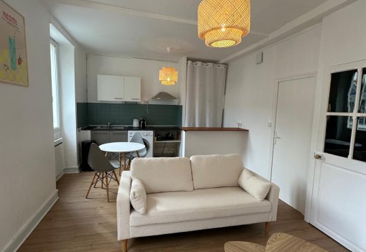 Beau T2 entièrement meublé