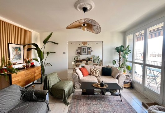 Appartement pied Gratte ciel + CLIM