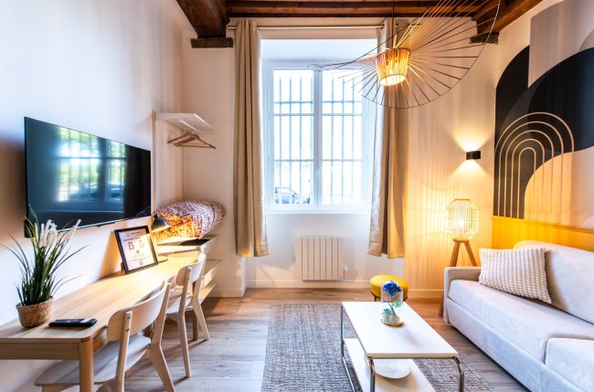 Lassagne 1 - studio Hotel de Ville