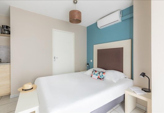 Beau studio avec services hôteliers