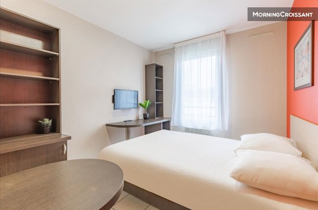 Beau studio avec services hôteliers