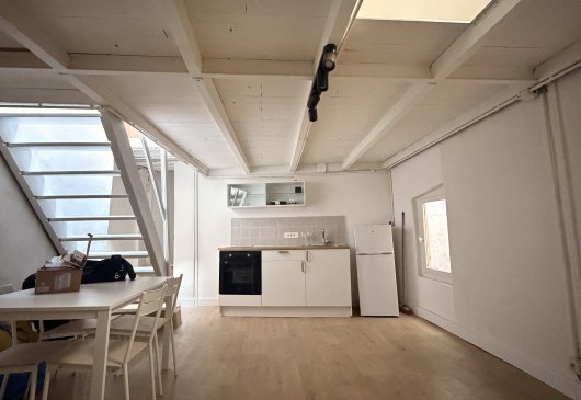 Duplex meublé climatisé – 2 chbres